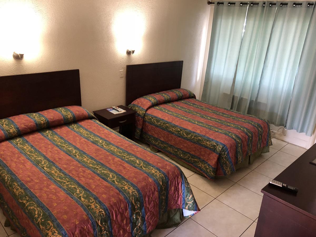 Sunset Inn Fort Pierce Bagian luar foto