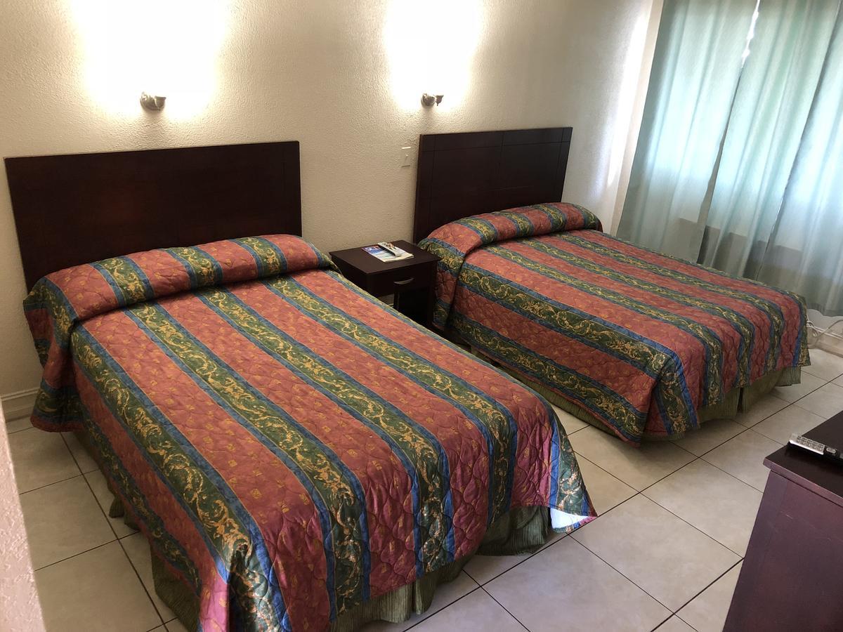 Sunset Inn Fort Pierce Bagian luar foto
