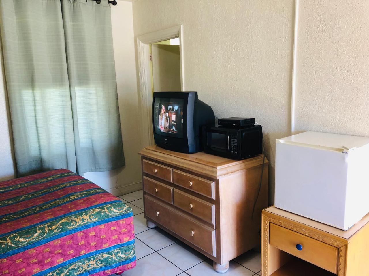 Sunset Inn Fort Pierce Bagian luar foto